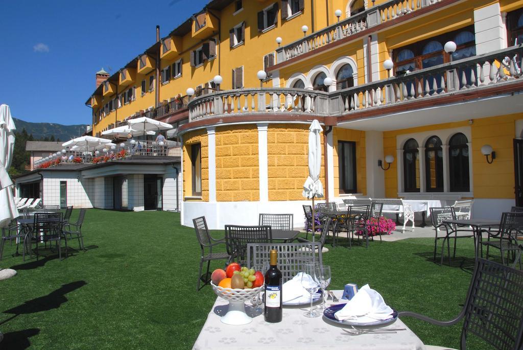 Grand Hotel Astoria Лавароне Экстерьер фото